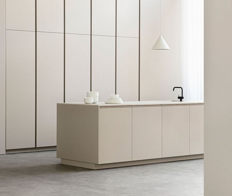 Kuchenny minimalizm - Profile / IKEA